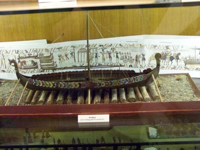 navevichinga.jpg